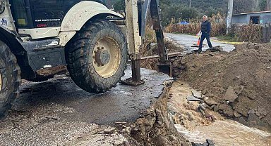 Sağanak nedeniyle yıkılan köprünün yapımına başlandı