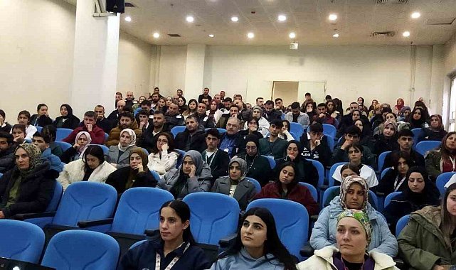 Sağlık personeline temel ve ileri yaşam desteği eğitimi verildi