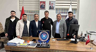 Sağlık-Sen Şırnak Şubesinden İşlek'e plaket