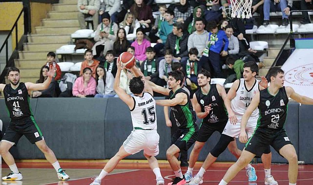 Sakarya Büyükşehir'in dev adamları ligin son maçında kazanmak istiyor