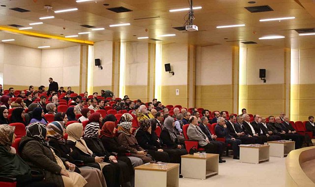 Sakarya Üniversitesi'nde "İlahiyat İlimlerinin Güncel Anlamı" konuşuldu