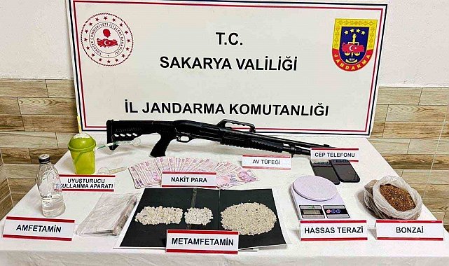 Sakarya'da uyuşturucu operasyonları: 3 tutuklama