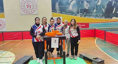 Salihlili öğrencilerin bilekleri bükülmedi