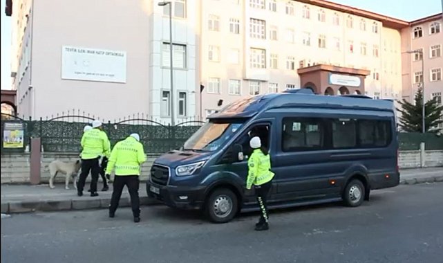 Samsun polisi, çocukların güvenliği için görevde