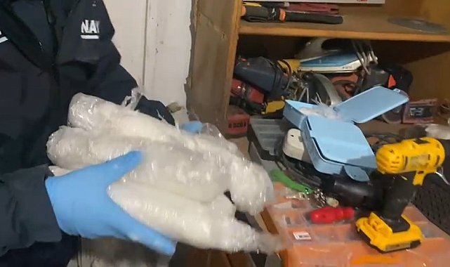 Samsun'da marangoz atölyesindeki zuladan uyuşturucu madde çıktı