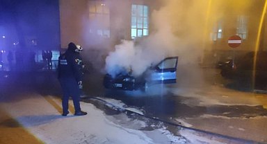 Samsun'da seyir halindeki araçta yangın