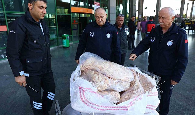 Şanlıurfa'dan Antalya'ya otobüsle gönderilen 300 kilogram sakatata el konuldu