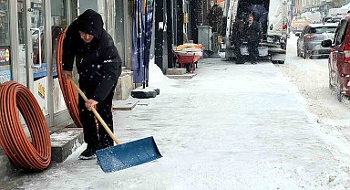 Sarıkamış'ta yoğun kar yağışı
