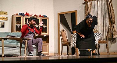 Şehir Tiyatrosu, emeklilerle buluştu