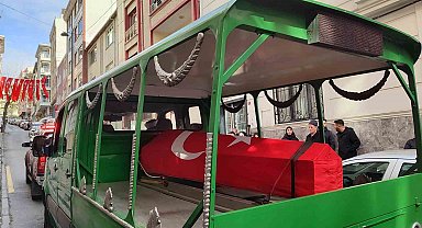 Şehit itfaiye eri Furkan Sayın için Bağcılar İtfaiye İstasyonu'nda tören düzenlendi