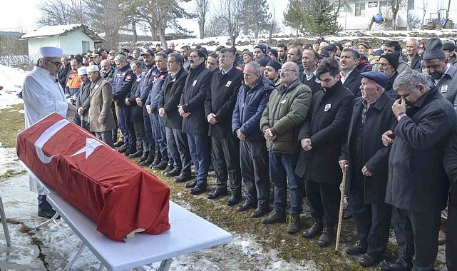 Şehit itfaiye eri Furkan Sayın Kastamonu'da toprağa verildi