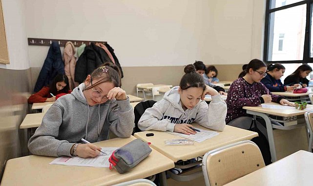 Şehzadeler Belediyesi'nin LGS Kursları tüm hızıyla devam ediyor