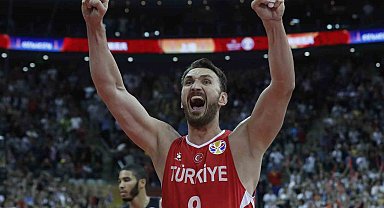 Semih Erden, basketbolu bıraktığını açıkladı
