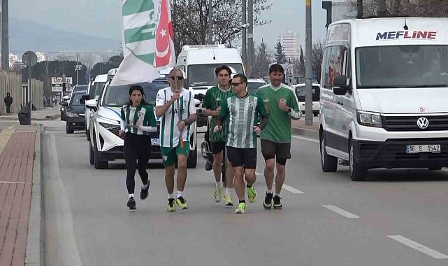 Sevgililer Günü'nde Bursaspor'a koştular