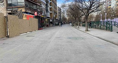 Sıcaklık eksi derecelere düşünce Eskişehir'in işlek caddesi sessizleşti