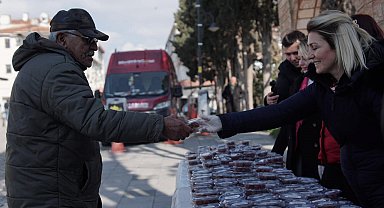 Silivri Belediyesi Berat Kandili'nde lokma ikramında bulundu