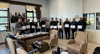 Simav'da 'Talim ve Tashih-i Huruf Kursu'nda başarılı olan din görevlilerine belgeleri verildi