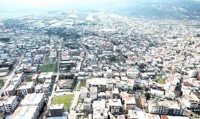 Sındırgı'da beyaz örtü havadan görüntülendi