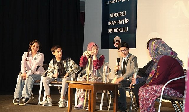 Sındırgı'da öğrenciler "Hoş Geldin Ramazan" adlı programı sergiledi