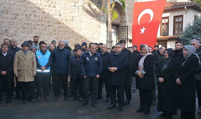 Sinop'ta deprem bölgesi için hayır çarşısı