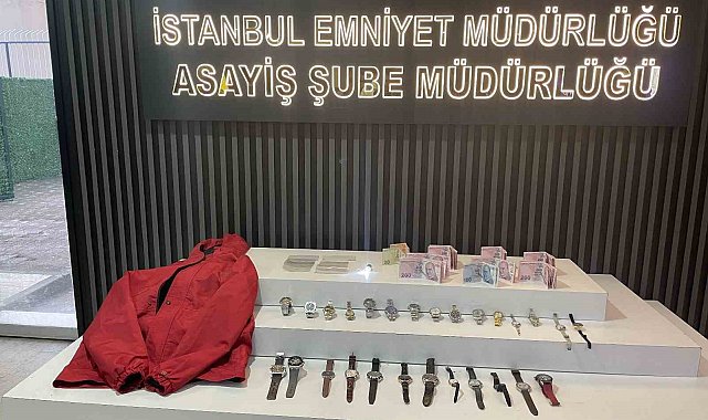 Şişli'de bir evden yaklaşık 2 milyon lira değerinde ziynet eşyası çalan hırsız kamerada