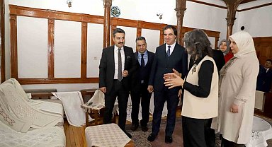 Sivas'ta 'Geçmişten Geleceğe, Hayalden Gerçeğe' sergisi açıldı