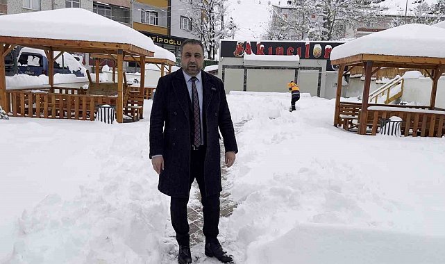 Sivas'ta kar kalınlığı yer yer 1 metreyi aştı