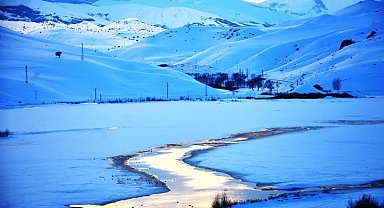 Soğuk rekoru yine Erzurum 'da