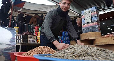 Suriyeli esnaf bayramda ülkesine dönmek için gün sayıyor
