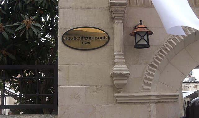 Tarihi cami yeniden ibadete açıldı