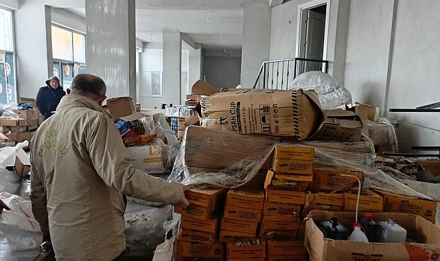 Tarihi geçmiş ürünleri izinsiz açtığı iş yerinde satıyordu, tarım müdürlüğü ekiplerine yakalandı