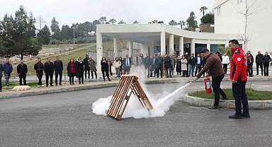 Tarsus'ta üniversitede yangın eğitimi