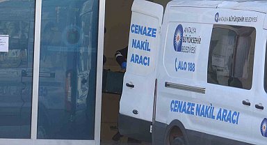 Tartışma kavgaya dönüştü, 8 yerinden bıçaklanan genç hayatını kaybetti