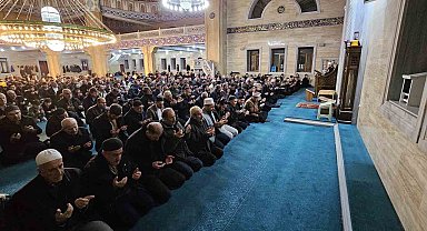 Tatvan'da Berat Kandili programı düzenledi