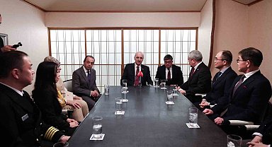 TBMM Başkanı Kurtulmuş, asrın felaketinde yardıma gelen Japon arama kurtarma ekibiyle görüştü