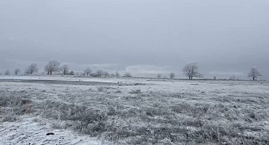 Tekirdağ'ın yüksek kesimleri beyazla örtündü