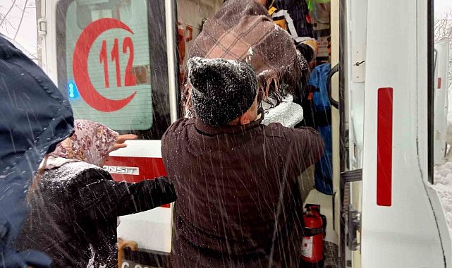 Tokat İl Özel İdare ekipleri rahatsızlanan vatandaş için seferber oldu