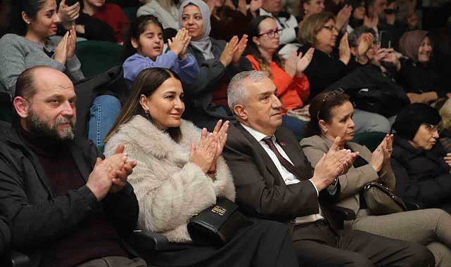 Turgutlu Belediyesinin 'Kış konseri' büyüledi