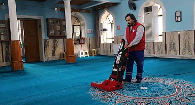 Turgutlu'da camiler ilk teravihe hazır