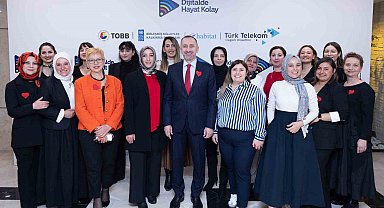 Türk Telekom'dan deprem bölgesinde "Türkiye'ye Değer" projeler