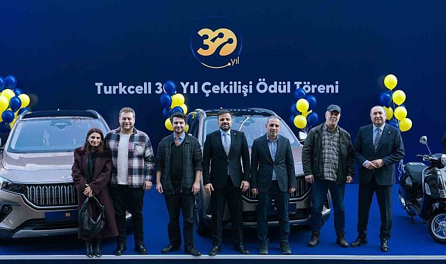 Turkcell'in 30'uncu yıl çekilişinin kazananları ödüllerini aldı