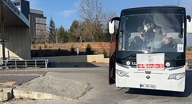 Uşak'ta eylem yapan halk otobüsü hat sahiplerini vatandaşları mağdur etti