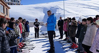Vali Çelik: "Spor, eğitimin ayrılmaz bir parçasıdır"