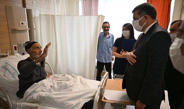 Vali Çiftçi, Şehir Hastanesi'nde hastaları ziyaret etti
