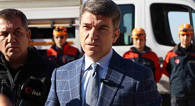 Vali Önder Bakan: "Milletimiz asrın felaketini karşı asrın birlikteliğini sergiledi"