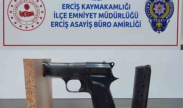 Van'da değişik suçlardan aranan 74 kişi tutuklandı
