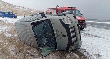 Van'ın Muradiye ilçesinde trafik kazası: 3 yaralı