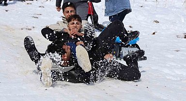 Yahyalı'da Kar Şenliği Coşkusu