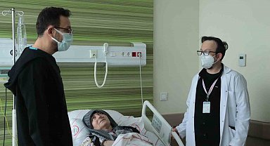 Yapay akciğer ve kalp cihazı ile hayata tutundu