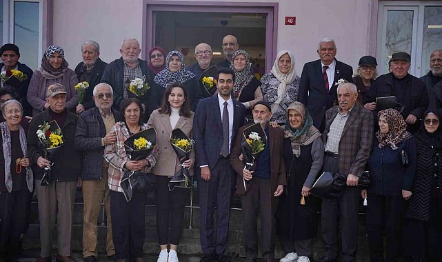 Yarım asırlık aşıklar Sevgililer Günü'nde aşklarını tazelediler